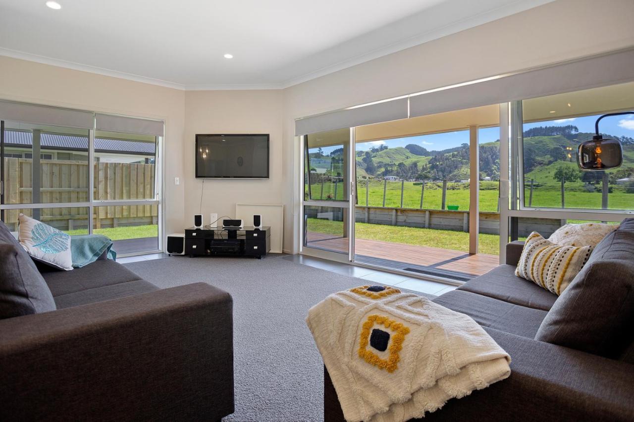 Sky Blue Retreat - Waihi Beach Holiday Home Exterior photo