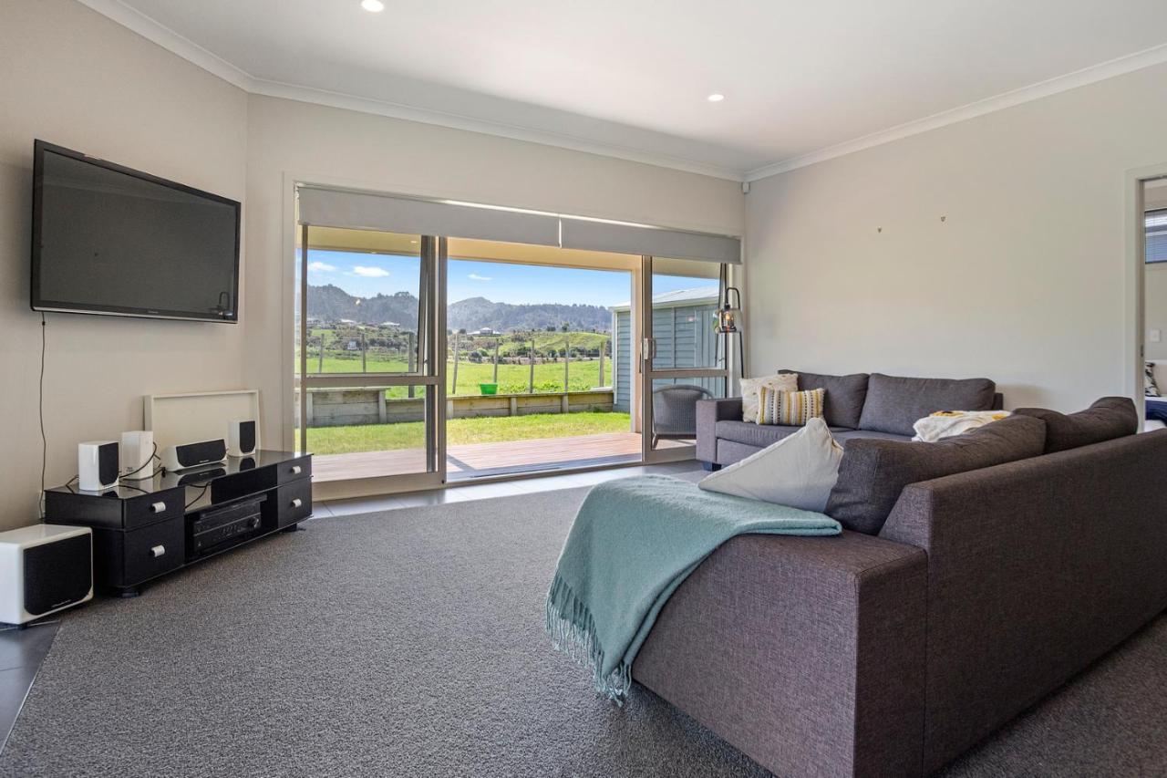 Sky Blue Retreat - Waihi Beach Holiday Home Exterior photo