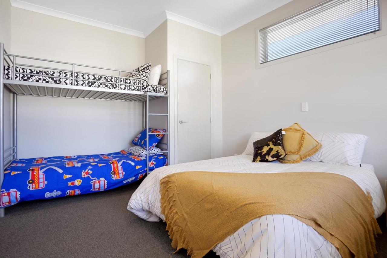 Sky Blue Retreat - Waihi Beach Holiday Home Exterior photo