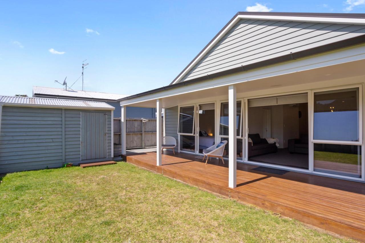 Sky Blue Retreat - Waihi Beach Holiday Home Exterior photo